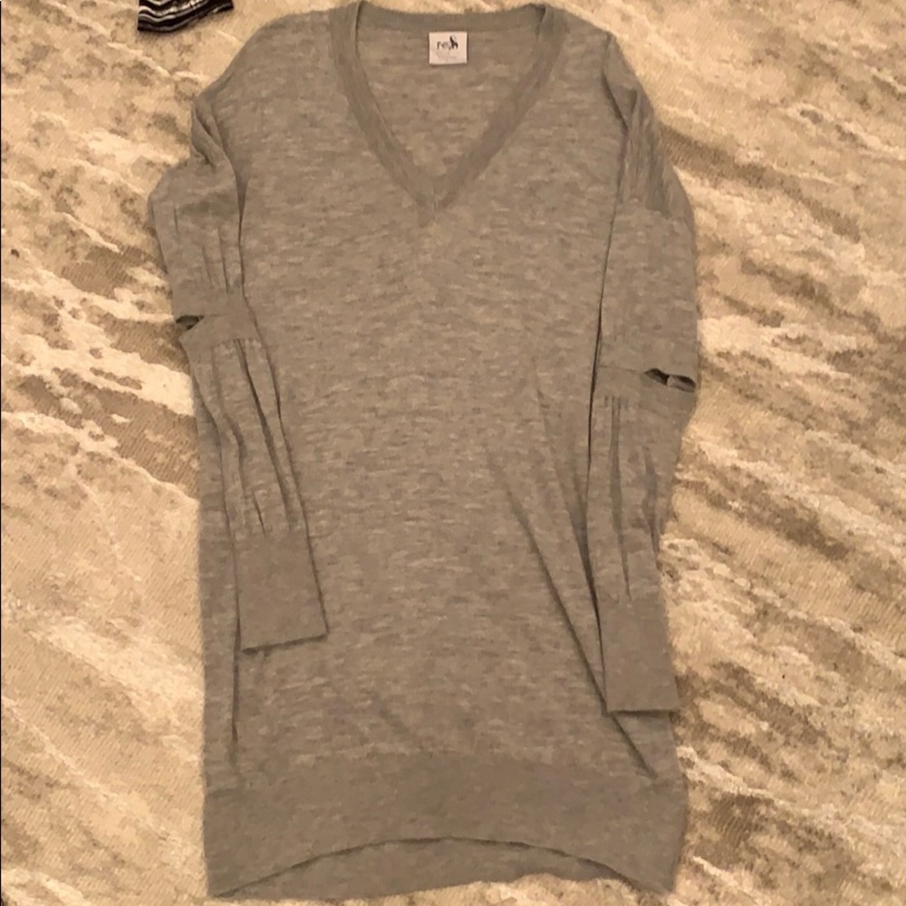 Gray long sleeve sweater